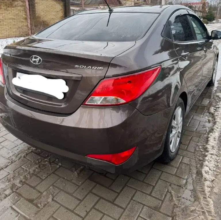 ✅Цена 880 т руб. Год. 2015 hyundai solaris машинка по технике все в идеале по двигателю по коробке все чётко в отличном состоянии все идеально. Работает без вложений я хозяин. Коробка автомат двигатель. 1.6. 123л. Пробег. 186 тысячи кузов рестайлинг. ☎+79495695833. Донецк. С полным переоформлением мрэо - фотография - 5