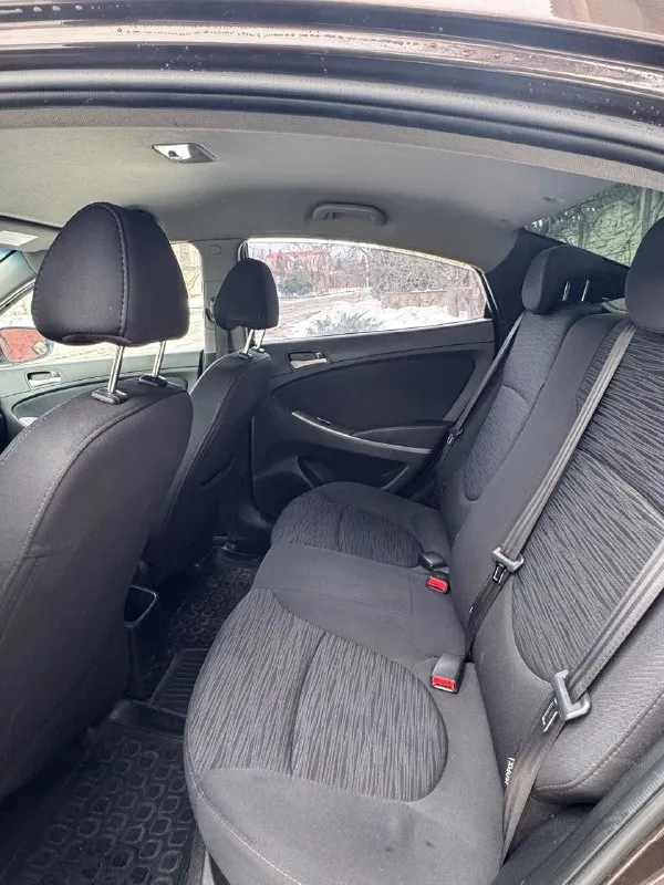 ✅Цена 880 т руб. Год. 2015 hyundai solaris машинка по технике все в идеале по двигателю по коробке все чётко в отличном состоянии все идеально. Работает без вложений я хозяин. Коробка автомат двигатель. 1.6. 123л. Пробег. 186 тысячи кузов рестайлинг. ☎+79495695833. Донецк. С полным переоформлением мрэо - фотография - 8