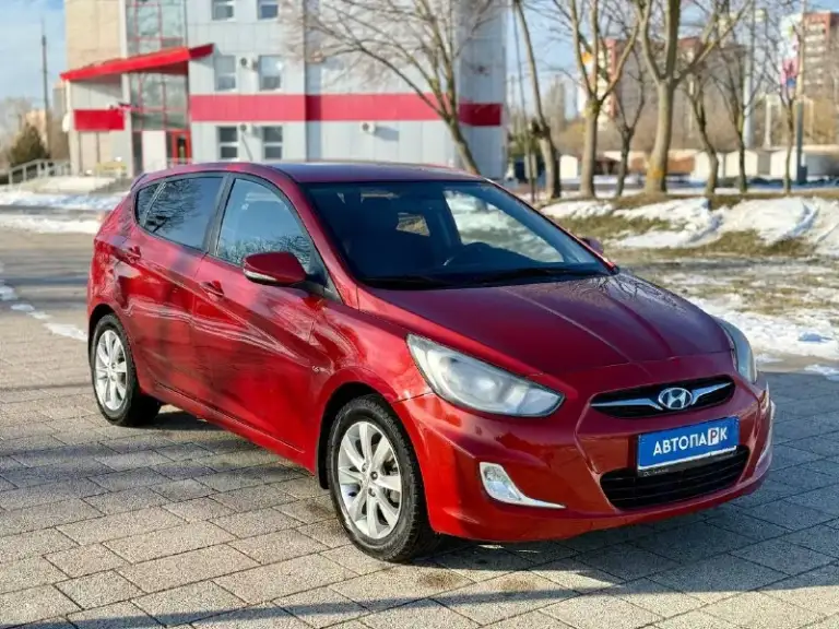 🇰🇵 Hyundai solaris

💰Цена: 790 000р
🏢Город: мариуполь
📅Год выпуска: 2012
🧾Пробег: 170 313км.
⚙️Двигатель: 1.6
⛽Топливо: бензин
⚙️Кпп: автомат

📞 Телефон:

+7-949-727-41-51
+7-949-551-91-52
+7-989-263-55-56

💾 Описание:

Solaris зарекомендовал себя на российском рынке как универсальный, практичный и надежный автомобиль для тех, кому важны экономичность,
Надёжность и комфорт.

🍒 Очень красивый цвет
✅ Коробка автомат
✅ Оригинальный пробег
✅ Отличное состояние как
Внешне, так и технически

Максимальная комплектация «premium»:

Бесключевой доступ, start-stop, климат-контроль, кожаный мульти-руль, 4 электростеклоподьемника, электропривод зеркал, подогрев сидений, обогрев зоны дворников, птф, гидроусилитель, airbag, abs, магнитола с bluetooth, камера заднего вида, eva коврики, новые чехлы из экокожи, оригинальные литые диски r16 на новой зимней резине.

Улица шевченко 269

🏦 Возможна продажа в кредит по двум документам. - фотография - 1