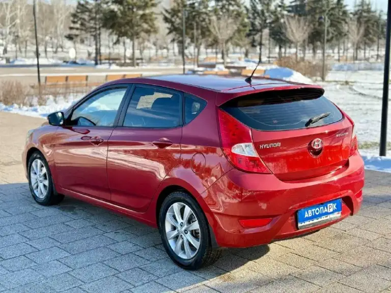 🇰🇵 Hyundai solaris

💰Цена: 790 000р
🏢Город: мариуполь
📅Год выпуска: 2012
🧾Пробег: 170 313км.
⚙️Двигатель: 1.6
⛽Топливо: бензин
⚙️Кпп: автомат

📞 Телефон:

+7-949-727-41-51
+7-949-551-91-52
+7-989-263-55-56

💾 Описание:

Solaris зарекомендовал себя на российском рынке как универсальный, практичный и надежный автомобиль для тех, кому важны экономичность,
Надёжность и комфорт.

🍒 Очень красивый цвет
✅ Коробка автомат
✅ Оригинальный пробег
✅ Отличное состояние как
Внешне, так и технически

Максимальная комплектация «premium»:

Бесключевой доступ, start-stop, климат-контроль, кожаный мульти-руль, 4 электростеклоподьемника, электропривод зеркал, подогрев сидений, обогрев зоны дворников, птф, гидроусилитель, airbag, abs, магнитола с bluetooth, камера заднего вида, eva коврики, новые чехлы из экокожи, оригинальные литые диски r16 на новой зимней резине.

Улица шевченко 269

🏦 Возможна продажа в кредит по двум документам. - фотография - 6