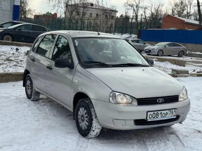 Продам lada kalina — 2011, 1.6, пробег 150 000 км

- Двигатель — в отличном состоянии, компрессия по 14 во всех цилиндрах.
- Мкпп переключает чётко, без нареканий.
- Силовые элементы (стаканы, лонжероны, пороги, дно) — в заводском состоянии.
- Авто в дтп не участвовал, полностью обслужено, любые проверки на вашем сто — приветствуются.
- Новая зимняя резина, документы в полном порядке.
- Реальная машина для ежедневной эксплуатации — сел и поехал.
Цена: 320 000 рублей - фотография - 2