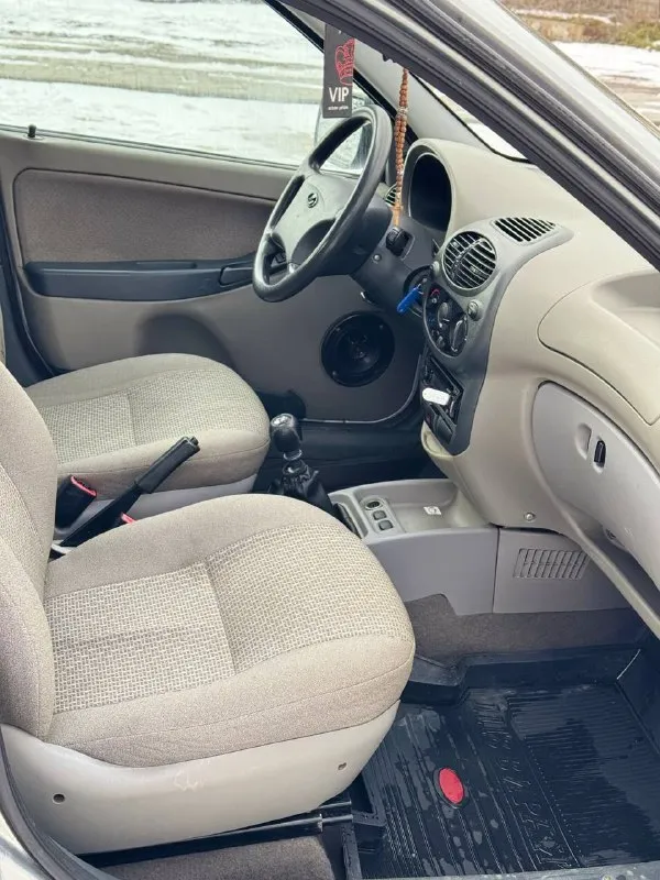 Продам lada kalina — 2011, 1.6, пробег 150 000 км

- Двигатель — в отличном состоянии, компрессия по 14 во всех цилиндрах.
- Мкпп переключает чётко, без нареканий.
- Силовые элементы (стаканы, лонжероны, пороги, дно) — в заводском состоянии.
- Авто в дтп не участвовал, полностью обслужено, любые проверки на вашем сто — приветствуются.
- Новая зимняя резина, документы в полном порядке.
- Реальная машина для ежедневной эксплуатации — сел и поехал.
Цена: 320 000 рублей - фотография - 8