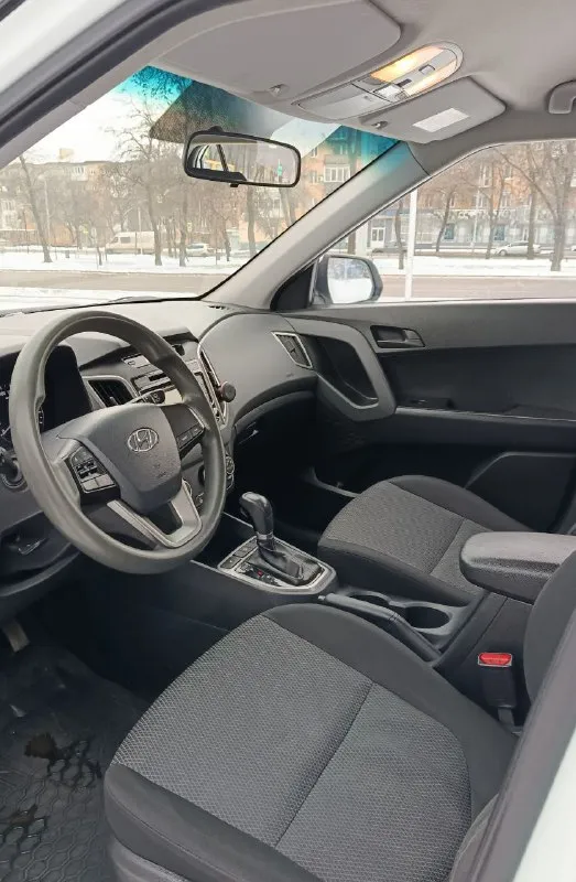 Hyundai creta 2017 1.6at
-Коробка автомат
-Пробег 167000
-Цена 1.495000₽
-Тел. : +79494676510
-Мариуполь

Продаю крету в отличном состоянии, кузов без дефектов выглядит безупречно, двигатель работает ровно без посторонних звуков, подвеска отрабатывает четко без стуков, по электрике ошибок нет кондиционер печка подогревы - всё работает как положено. Коробка переключается без пинков, тысячу назад была произведена замена масла, автомобиль не участвовал в дтп, не использовался в коммерческих целях всегда своевременно был обслужен(есть история обслуживания в виде заказ-нарядов). Очень приятен и прост в эксплуатации, низкий расход топлива и корейское качество. - фотография - 5