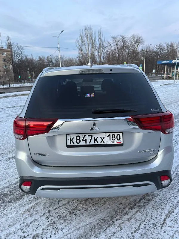 Mitsubishi outlander 2019
2.4 Л, полный привод, 7 мест, климат, бесключевой доступ, подогрев сидений, кожа, 2 комплекта резины, пробег 95 т км
Донецк, цена 2.050.000 рублей
+79493145500 - фотография - 6