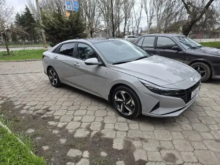 Продам hyundai elantra
2023 Год в очень красивом цвете нардо грей.
Объём 2 литра атмосферник, состояние нового авто, без подкрасов и дтп. Кузов полностью в антигравийной пленке ( оклеили весной 2024 года), дисплеи в салоне также оклеены защитной пленкой. Крыша авто в черной пленке.
-Пробег 23 тыс км.
-Подогрев передних и задних сидений.
-17 Диски( лето) резина kumho. Второй комплект 16 диски и зимняя резина липучка кumho.
-Apple carplay и android auto.
-Камера заднего вида.
-Мониторинг давления в шинах.
-Drive mod 3 режима езды.
-Климат контроль 2-зонный.
- Адаптивный круиз контроль.
-Кожанный мультируль.
-Датчик света.
Цена 2,75 млн торг.
+7949344 6218
📞 Звоните: +7(949)3446218 - фотография - 1