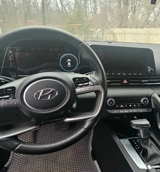 Продам hyundai elantra
2023 Год в очень красивом цвете нардо грей.
Объём 2 литра атмосферник, состояние нового авто, без подкрасов и дтп. Кузов полностью в антигравийной пленке ( оклеили весной 2024 года), дисплеи в салоне также оклеены защитной пленкой. Крыша авто в черной пленке.
-Пробег 23 тыс км.
-Подогрев передних и задних сидений.
-17 Диски( лето) резина kumho. Второй комплект 16 диски и зимняя резина липучка кumho.
-Apple carplay и android auto.
-Камера заднего вида.
-Мониторинг давления в шинах.
-Drive mod 3 режима езды.
-Климат контроль 2-зонный.
- Адаптивный круиз контроль.
-Кожанный мультируль.
-Датчик света.
Цена 2,75 млн торг.
+7949344 6218
📞 Звоните: +7(949)3446218 - фотография - 9