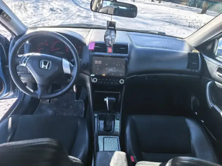 Продам honda accord 2004 г. В. , двигатель 2.0л 155 л. С. , коробка автомат. Полный электропакет, двухзонный климат-контроль, mp3 dvd магнитола с навигацией, андроид тв. . Авто в нормальном состоянии: двигатель и коробка работают нормально, салон чистый и опрятный, автомобиль на новой зимней резине, летние шины в комплекте. Состояние авто на свою цену. Находится в днр пригород г. Шахтёрска. Все вопросы по телефону +7949 377 28 10 или +7 951 837 80 86 ( телеграмм). Цена 675 т. Р. Я собственник, любое переоформление! Торг строго у капота!
📞 Звоните: +7(949)3772810 - фотография - 5