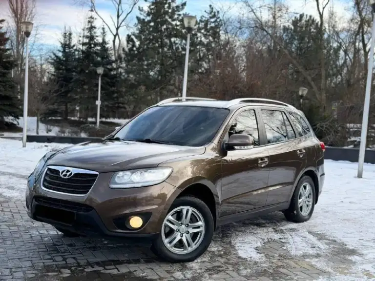 В продаже hyundai santa-fe 2012 года
Большой семейный автомобиль на бензиновом моторе 2.4 литра и полном приводе, полностью обслуженный. Коробка работает безупречно вопросов к ней нет никаких.
Юридически абсолютно чистая, рассмотрю ваши предложения на обмен, а также возможна продажа в кредит!
Осмотр донецк
Цена: 1.250.000₽, торг быстрому покупателю!
☎️ +7 (949) 742-53-98
📞 Звоните: +7(949)7425398 - фотография - 4