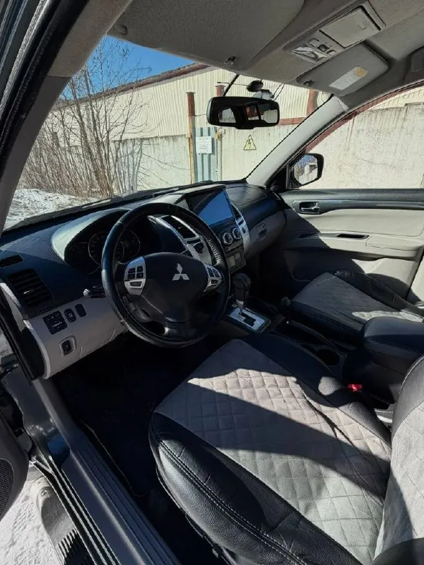 Mitsubishi паджеро спорт 2014г. Пробег 187000, 2500 дизель, автомат, 2100000 торг, +79493327919
📞 Звоните: +7(949)3327919 - фотография - 7
