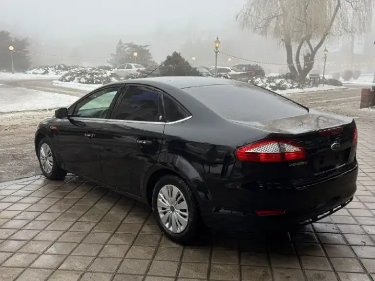 Продам ford mondeo 4 2007 год 2.0л авто в идеальном состоянии двигатель коробка ходовая в отличном самая полная комплектация линзованные фары электропривод сидений датчик дождя/ света климат контроль тесло монитор круиз контроль кнопка старт стоп и многое другое два комплекта колес лето на литых дисках машина на мне на учёте собственник! Карта техосмотра имеется!!! Цена 670тыс руб срочно‼ торг +79490738124 харцызск - фотография - 4