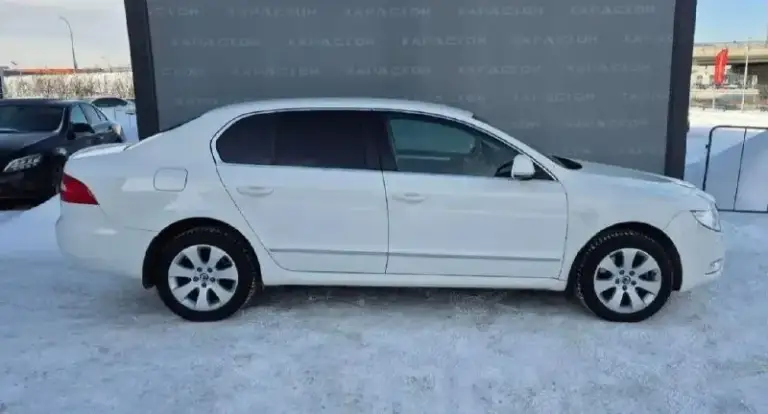 Продам skoda superb 2012 года в отличном состоянии. Двигатель 1.8(152 л. С) коробка обычный автомат айсин пробег 122к. Км. Цена 1.190 🍋 ₽ т. +79494168051 - фотография - 5