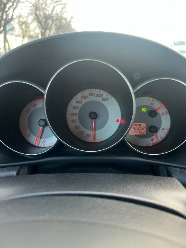 Mazda 3 рестайлинг 2008 год 230000 км пробег 1600 см3 объем 520 тыс ₽ +79493525469 евгений г. Донецк продам мазду3 в очень хорошем состоянии для своих лет. Пороги поварены, тормозные диски и колодки заменены в круг. Климат, 4 эсп, подогревы передних сидений. Заменено масло двс motul, все фильтра. В комплекте запаска докатка и полноразмерное колесо. Ничего не стучит, не гремит, едет как надо, в ближайшее время ничего делать не нужно, сел и поехал. Звоните, все расскажу.
📞 Звоните: +7(949)3525469 - фотография - 9