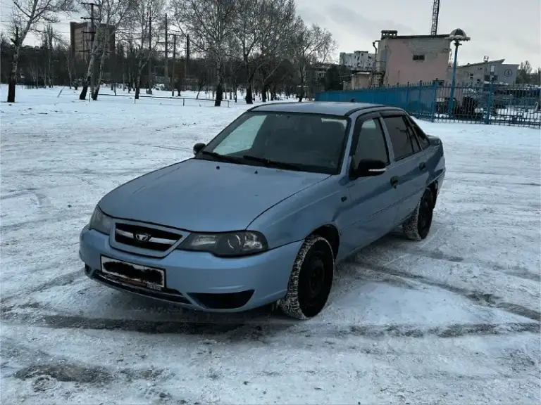 Продам дэу нексия (n150):
- Цена 285000+торг;
- Год 2012;
- Мотор 1,5 на 8 клапанов (a15sms с ланоса);
- Пробег 164тыс. ;
- Комплектация максимальная (кондиционер, гур, 4 эсп; подогрев заднего стекла и зеркал, штатная музыка с usb и aux);
- Осмотр г. Мариуполь;
- По документам полный порядок, продажа с переоформлением;
+79495188603 - Богдан.
Мотор сухой, не дымит, не троит, заводится и едет при любых условиях. Кпп в полном порядке, не хрустит, не гудит. Ходовка отличная, не стучит, не скрепит. Салон в хорошем состоянии, полностью комплектный, весь функционал работает. Резина зима на шипах.
Кузов в отличном состоянии, дно, пороги, лонжероны, стаканы, ниша под запаску, низа дверей, арки, крылья, всё в отличном состоянии, гнили нет. По лкп авто в хорошем состоянии, без серьезных дтп.
Пишите/звоните. - фотография - 2