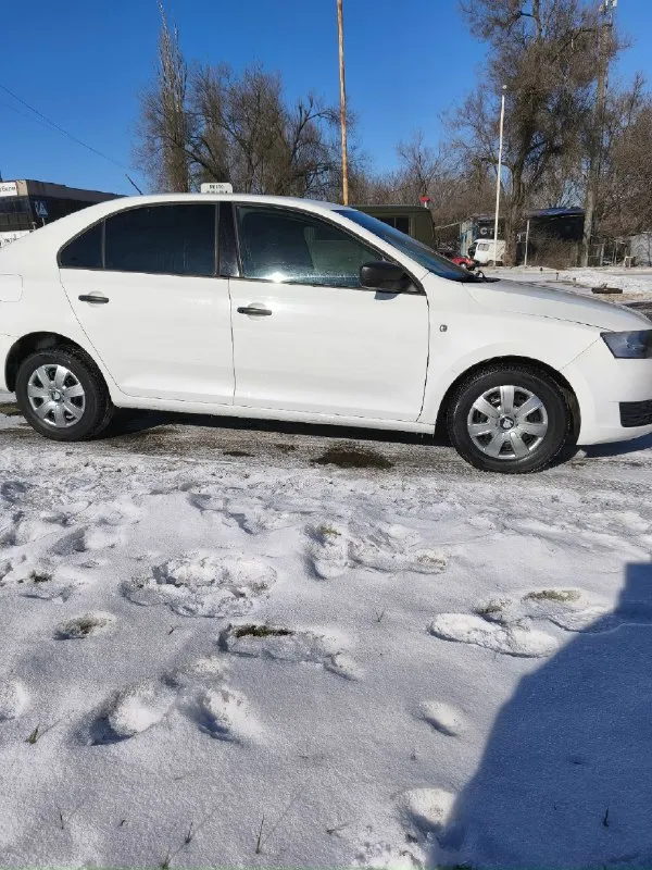 Продам skoda рапид 2015 г. Пробег: 141.000 тыс. В отличном состоянии. Вложений не требует. Могу скинуть видео обзор в телеграмм. Осмотр г. Макеевка. Центральный 6 подъезд 4. Звонить предворительно за 1-2. Цена 740 тыс. Торг. +79495091979
📞 Звоните: +7(949)5091979 - фотография - 3