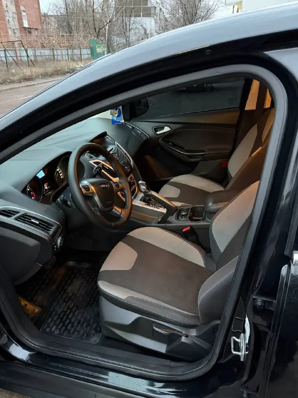 Продам ford focus 3 2013 год. Собственник
1.6(125)
Пробег 180 тыс.
Машина в отличном, ухоженном состоянии, вложений не требует, на полном ходу!
Технически в полном порядке.
«Двигатель масло не расходует (от замены до замены) работает ровно тихо, пробег родной.
• Коробка в отличном состоянии, переключается без тычков. ❗️была замена сцепления 20 тыс назад.
- Ходовая часть полностью обслужена.
Салон чистый, ухожен, опрятный.
- Кондиционер заправлен (дует хорошо),
-Оригинальное лобовое стекло с подогревом.
‼️Новая зимняя резина + летняя на оригинальных титановых дисках.
Юридически в полном порядке готов к переоформлению без штрафов, залогов, ограничений. Торг уместен.
Г. Донецк
Цена 850.000 руб
Феникс +79496411397
Телеграмм +79591386618
📲 Tg: @polina234
📞 Звоните: +7(949)6411397 - фотография - 6