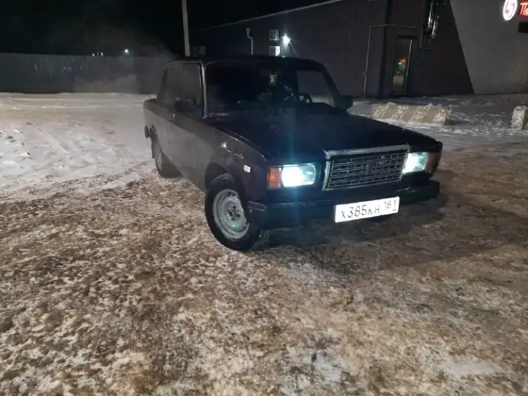 Продам личный автомобиль ваз 2107 2008 года машина как на фотографии по кузову присутствует косяки дно пороги всё целое я собственник машины страховка техосмотр всё есть двигатель 1.6 едет бодро не дымит ни троит масло не расходует от замены до замены новая зимняя резина по ходовой части новые все четыре шаровых новые амортизаторы новые задние тяги новые все зимники стоит музыка пневмосигнал новые радиаторная печка в машине ташкент новая акб лампы h4 плоские стёкла на фарах по договоренности могу пригнать цена 150 +79496795992
📞 Звоните: +7(949)6795992 - фотография - 6