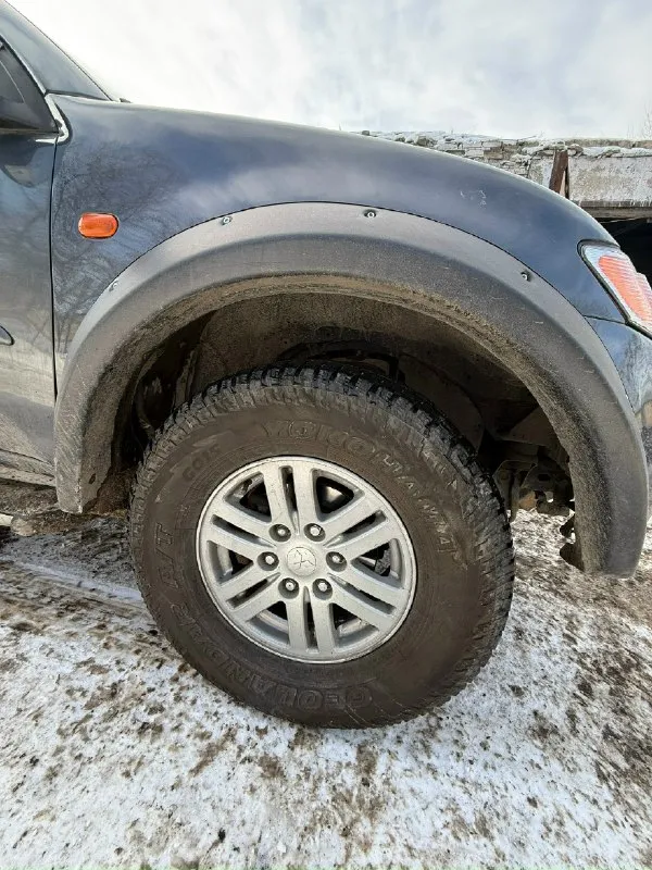 Mitsubishi l200 год 200 продам пикап в нормальном состоянии двс в хорошем состоянии масло не потребялет топливная в хорошем состоянии акпп контрактная в хорошем состоянии ходовая новая привода новые стоит котел север 5500 на бензине(запуск в любой мороз) стойки и рессоры риф лифт по внешке покрыт раптором, требует небольших завершений новая зимняя резина по телефону не торгуюсь обмена нет 8 грм прошел 5 тыс масло только после замены продам пикап в нормальном состоянии двс в хорошем состоянии масло не потребялет топливная в хорошем состоянии акпп в хорошем состоянии ходовая новая стойки и рессоры риф лифт автозапуск есть старлайн хорошая и приятная музыка по телефону не торгуюсь обмена нет +79496278006 цена 950.000🇷🇺
📞 Звоните: +7(949)6278006 - фотография - 1