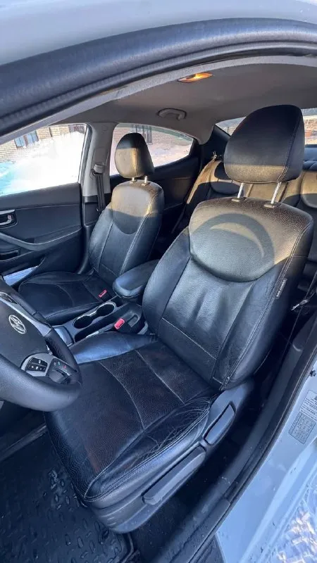 В продаже 🔥🔥🔥

Hyundai elantra(avante)1.6ат🔥🔥🔥

✅2011Год
✅Ходовка не гремит
✅Мотор масло не ест, цепь менялась недавно
✅Владельцев 4, записей 5
✅Комплектация максимальная
✅Коробка отлично 6 ступка
✅По кузову всего 2 окраса
✅Пробег 266 000км
✅Резина зима в отличном состоянии
✅Салон кожаный, целый
Цвет автомобиля creamy white pearl (кремово‑белый перламутр). Авто обслужено полностью, вложений не требует. Полный электро пакет, двух зонный климат, андроид магнитола, автосвет, и т. Д. Все опции работают без нареканий. Двигатель работает ровно, не дымит, не тратит, масло не расходует вообще. Лкп в норме. Коробка работает отлично, не гудит не свистит. Масла, фильтра, жидкости все заменены

Цена 🎁785 000 рублей

Так же интересен обмен с вашей доплатой. Возможна продажа в кредит 💴

📱+79496200720 - фотография - 8
