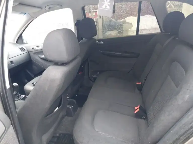 Продам экономичный автомобиль skoda fabia 2007г. Двигатель 1,2 по технической части всё работает исправно по двигателю и кпп нет ни каких нареканий, кузов весь живой без гнили, салон для своих лет в нормальном состоянии.
Кондиционер холодит, печка греет, есть подогрев сидений полностью исправный.
Документы в полном порядке машина без штрафов и запретов.
Цена 450 000р + торг
+79497089890
📲 Tg: @sereban1994
📞 Звоните: +7(949)7089890 - фотография - 9