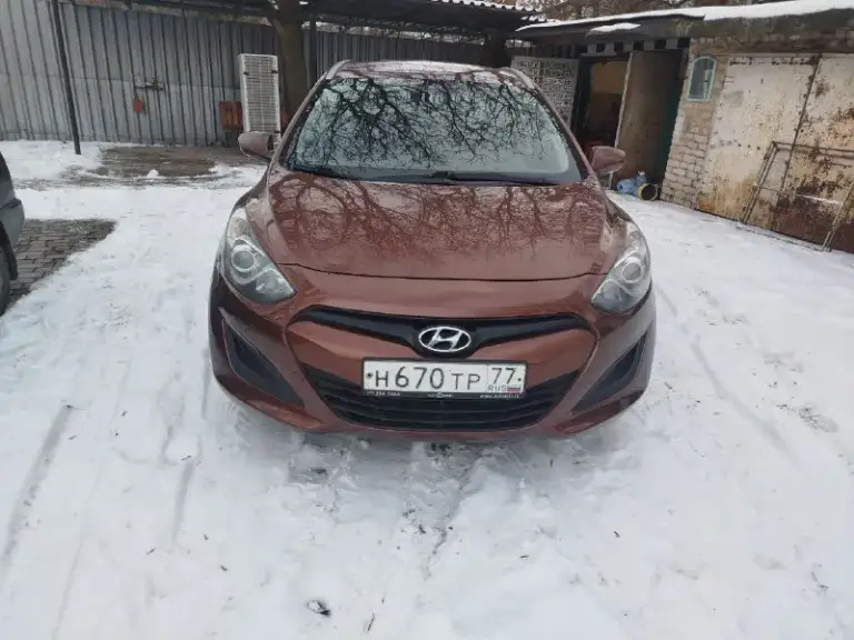 Hyundai i30, 2013. После незначительного дтп с водительской стороны. Последствия устранены. Менялась водительская дверь, зеркало и передний бампер. Документы оригинал, на учете не стоит. Осмотр в донецке.
Цена: 850 000р.
+79494592390 - Алексей - фотография - 1