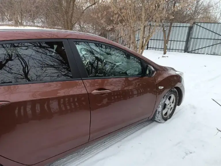 Hyundai i30, 2013. После незначительного дтп с водительской стороны. Последствия устранены. Менялась водительская дверь, зеркало и передний бампер. Документы оригинал, на учете не стоит. Осмотр в донецке.
Цена: 850 000р.
+79494592390 - Алексей - фотография - 3
