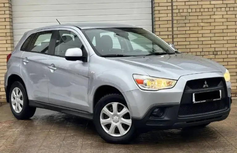Продам mitsubishi asx
Год выпуска:2013
Объём двигателя:1.6.v16
Кпп механическая
Родной пробег 148.000км
Один собственник

Авто без дтп! В родном окрасе!
Состояние кузова отличное!
Автотека✅
Технически авто без вложений
Автомобиль обслуживался всегда по регламенту, недавно сделали полное т. О, автомобиль готов к зимней эксплуатации.

Комплектация:
Бортовой компьютер,
Подогрев сидений,4  стеклоподъемника, кондиционер, электро зеркала, противотуманные фары, подогрев стекл, abs esp, aux bluetooth, полный комплект ключей и много чего прочего для комфортного вождения
Полный пакет документов, тех осмотр пройдет страховка сделана)
Я собственнк!

Цена:1.020.000

+79490514189

Г. Донецк - фотография - 2