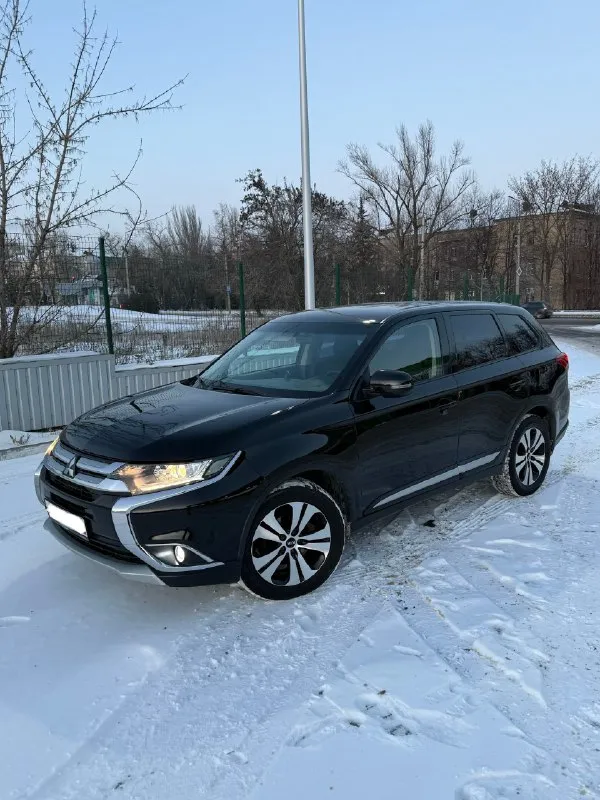 В продаже
🚘 Mitsubishi outlander
⬇️ 2,0 Бензин 2wd расход 7,8л/100км трасса
⬇️Вариатор
⬇️Выпуск ноябрь 2016 года
⬇️1 Хозяин в птс. Пробег 123.000км
⬇️Два ключа
🔖Комплектация: подогрев сидений, подогрев руля, круиз контроль, электро стеклоподъемники, электро зеркала, складывание зеркал, противотуманные фары, климат контроль, в подарок зимка шип на дисках.
По кузову, ржавчины и гнили нет, крашен только капот, есть небольшие сколы царапинки но, кузов весь отмыт от битума, отполирован и покрыт твердым воском, вживую очень сочно смотрится. Салон чистый ухоженный без сырости и лишних запахов.
По технике мотор в идеальном состоянии, масло с фильтрами поменял 7 февраля, очень тихо мягко работает, коробка вариатор идеально переключается не пинков ни рывков, ходовая в идеале делать абсолютно ничего не нужно готов на любые проверки! То пройден. Смотреть в г. Макеевка по договоренности.

💸1,610,000₽ +79493046854 Тг, вотсап, мах.

📞 Звоните: +7(949)3046854 - фотография - 3