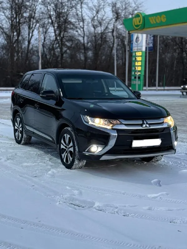 В продаже
🚘 Mitsubishi outlander
⬇️ 2,0 Бензин 2wd расход 7,8л/100км трасса
⬇️Вариатор
⬇️Выпуск ноябрь 2016 года
⬇️1 Хозяин в птс. Пробег 123.000км
⬇️Два ключа
🔖Комплектация: подогрев сидений, подогрев руля, круиз контроль, электро стеклоподъемники, электро зеркала, складывание зеркал, противотуманные фары, климат контроль, в подарок зимка шип на дисках.
По кузову, ржавчины и гнили нет, крашен только капот, есть небольшие сколы царапинки но, кузов весь отмыт от битума, отполирован и покрыт твердым воском, вживую очень сочно смотрится. Салон чистый ухоженный без сырости и лишних запахов.
По технике мотор в идеальном состоянии, масло с фильтрами поменял 7 февраля, очень тихо мягко работает, коробка вариатор идеально переключается не пинков ни рывков, ходовая в идеале делать абсолютно ничего не нужно готов на любые проверки! То пройден. Смотреть в г. Макеевка по договоренности.

💸1,610,000₽ +79493046854 Тг, вотсап, мах.

📞 Звоните: +7(949)3046854 - фотография - 4