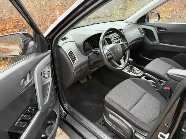 Hyundai creta 1 собственник, без дтп, кузов весь в заводском окрасе, стекла все родные, хорошая комплектация, состояние нового авто! Год:2018 двигатель:1.6 бензин кпп: автомат пробег:140000км привод: передний цена:1.850.000₽ звоните: +79496107823
📞 Звоните: +7(949)6107823 - фотография - 7