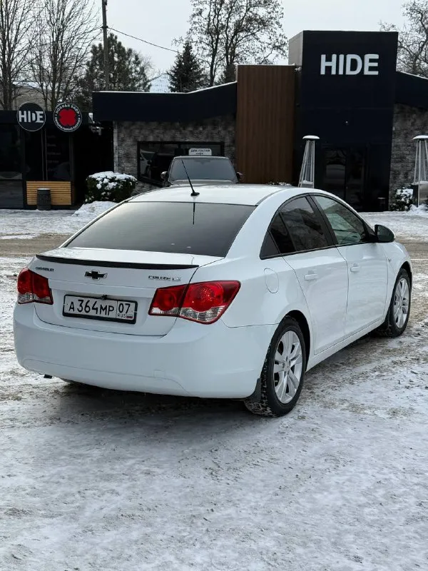 Продается chevrolet cruze 2010 год 1.6 мкпп
Атмосферник без турбин
Цена: 695.000 руб + разумный торг реальному покупателю
Тел: +7-949-024-81-88 ( либо telegram )
Шевроле круз
-Тех осмотр пройден ( диагностическая карта )
-Мотор на отлично не дымит не троит работает ровно масло не ест !
-Коробка без нареканий не хрустит не выбивает все передачи вкл идеально
- Пробег 184.000
- Все стекла родные вкл лобовое
- Автотека зеленая ( без дтп и выплат )
- Стоят диски r17 на хорошей зимней резине и лето отдам в комплекте
- По кузову выглядит отлично, пороги и днище в отличном состоянии гнили и рыжиков нету
-Из последнего поменял масло в двс, фильтра, свечи, опорные подшипники, тросики ручника, заднии колодки, передние лампы светят хорошо
- Состояние сел и поехал
- Доп стоит газ вписан в птс расход порадует
- Комплектация ls 4 ст
- Кондиционер холодит, печка греет
- Переоформление без проблем могу присутствовать в мрэо документы кристально чистые без штраф и запретов и. Т. Д
- Осмотр макеевка центр - фотография - 5
