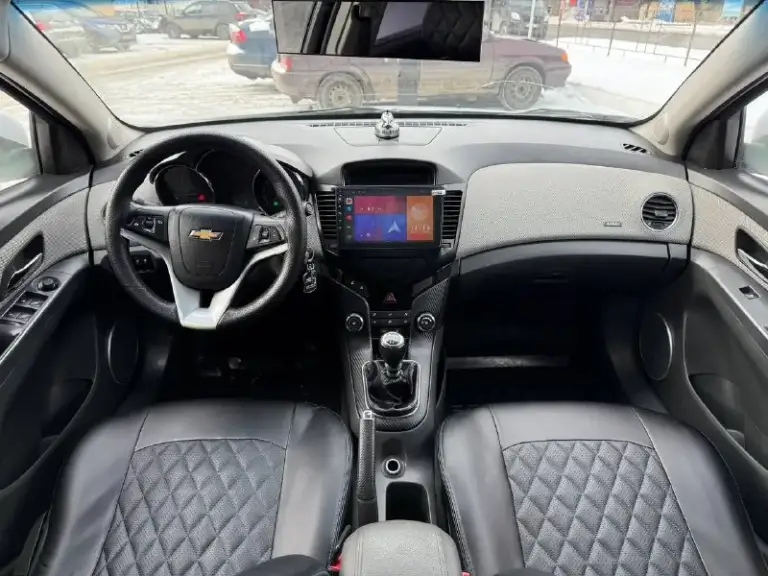 Продается chevrolet cruze 2010 год 1.6 мкпп
Атмосферник без турбин
Цена: 695.000 руб + разумный торг реальному покупателю
Тел: +7-949-024-81-88 ( либо telegram )
Шевроле круз
-Тех осмотр пройден ( диагностическая карта )
-Мотор на отлично не дымит не троит работает ровно масло не ест !
-Коробка без нареканий не хрустит не выбивает все передачи вкл идеально
- Пробег 184.000
- Все стекла родные вкл лобовое
- Автотека зеленая ( без дтп и выплат )
- Стоят диски r17 на хорошей зимней резине и лето отдам в комплекте
- По кузову выглядит отлично, пороги и днище в отличном состоянии гнили и рыжиков нету
-Из последнего поменял масло в двс, фильтра, свечи, опорные подшипники, тросики ручника, заднии колодки, передние лампы светят хорошо
- Состояние сел и поехал
- Доп стоит газ вписан в птс расход порадует
- Комплектация ls 4 ст
- Кондиционер холодит, печка греет
- Переоформление без проблем могу присутствовать в мрэо документы кристально чистые без штраф и запретов и. Т. Д
- Осмотр макеевка центр - фотография - 8