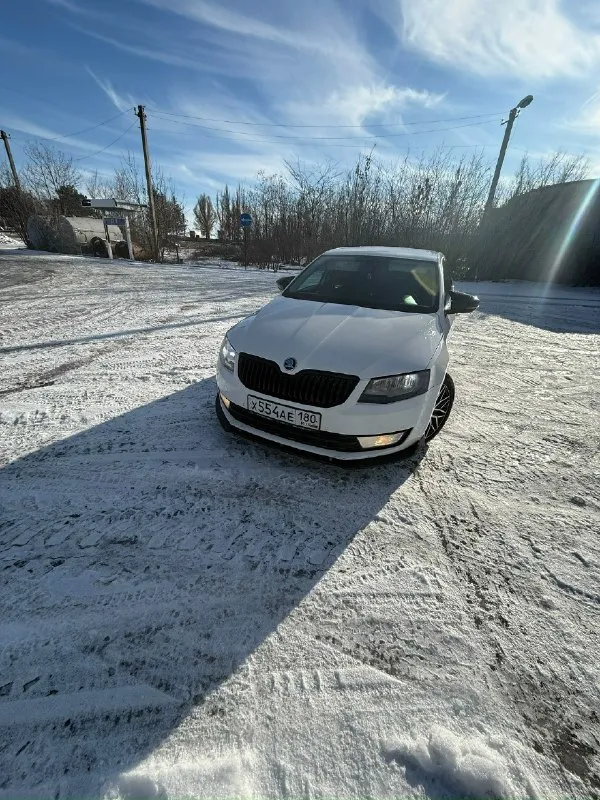 Продам skoda octavia a7 2013 года выпуска. Пробег 220.000 км. Машина полностью в исправном состоянии, я собственник, машиной владею 3 года. Варить красить не нужно, на 200.000 км заменено сцепление, заменены масла в коробке и мехатронике, в мехатронике заменены мозги, коробка работает четко без нареканий, установлен новый комплект грм continental, двигатель 1.4 tsi масло не берет, масло менял каждые 7 тыс. Км. , также заменена помпа с термостатом, новый радиатор охлаждения и кондиционера, климат контроль работает исправно. По комплектации: -мультируль -сенсорная -мультимедиа -парктроники в круг -подогрев передних и задних сидений -круиз, датчик света из последнего: заменены передние колодки, задние отдам с машиной, заменено масло в двигателе, установлены новые диски, новый аккумулятор, новая зимняя резина, летняя в комплекте. Реальному покупателю торг! Перекупов и диванных экспертов: просьба не беспокоить! Кому нужна хорошая машина - не пожалеет, вложений не требует ника
📞 Звоните: +7(949)3196208 - фотография - 5