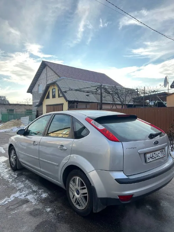 Продам ford focus 2 ghia
Год: 2007
Пробег: 204 т родной!, двигатель 1.8 бензин работает отлично, едет очень хорошо! Ходовая без нареканий, кузов в очень достойном состоянии, без гнили и коррозии! Свежая резина 23 года. Салон в идеальном состоянии, руль в заводской оплетке, работает каждая кнопочка, не затертый и тд. Комплектация богатая ghia! Круиз-контроль, подогревы сидений, зеркал, лобового, 4 стекло подьемника с авто доводчиками, бортовик, птф, мульти руль, эл. Зеркала! Задние парктроники!
Все стекла заводские включая лобовое!
Авто вложений не требует
2 Хозяина птс оригинал! Документы чистые оформление в мрэо!
Торг есть
Цена: 545000
📞+79496463727
📍Мариуполь - фотография - 5