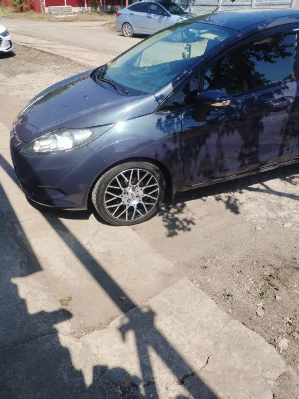 Ford fiesta 2012г. 1.4 дизель, мкпп
220Тыс пробег, один владелец с автосалона, без дтп, есть один косметический окрас порога, диски р16, установлен подогрев двигателя 220в, салон в отличном состоянии.
Тел. +7949 401 75 24 цена 600т
📲 Tg: инна гончар
📞 Звоните: +7(949)4017524 - фотография - 2