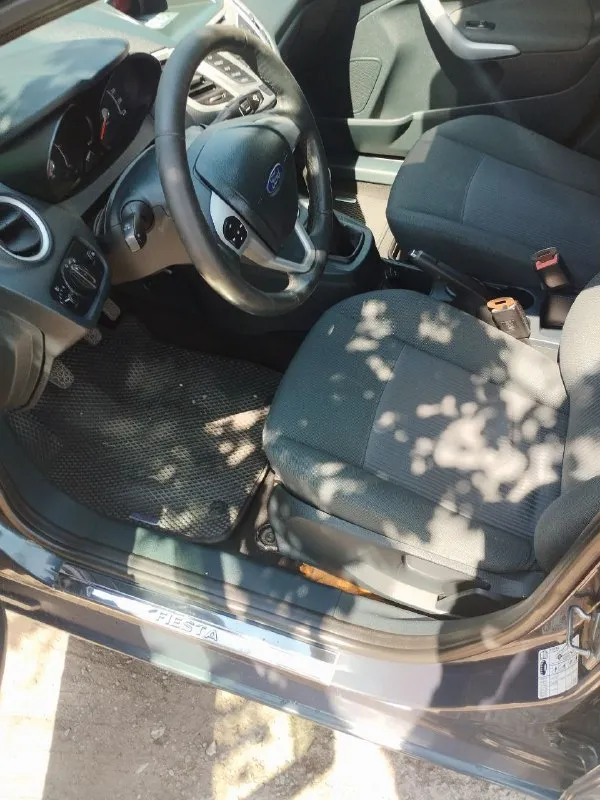 Ford fiesta 2012г. 1.4 дизель, мкпп
220Тыс пробег, один владелец с автосалона, без дтп, есть один косметический окрас порога, диски р16, установлен подогрев двигателя 220в, салон в отличном состоянии.
Тел. +7949 401 75 24 цена 600т
📲 Tg: инна гончар
📞 Звоните: +7(949)4017524 - фотография - 7