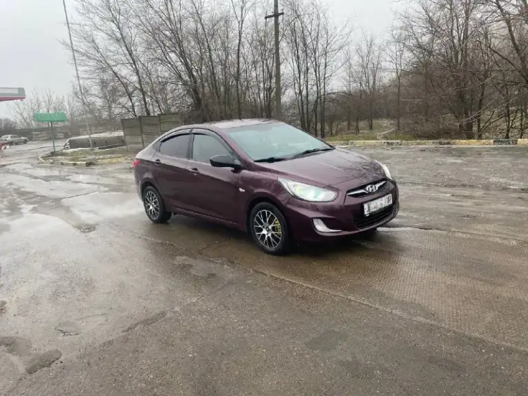 Продам hyundai солярис 2012 года мотор 1.6 коробка автомат, пробег 200 тыс км (оригинальный), цена 740₽ состояние отличное, обслужена вся, салон в отличном состоянии, делать ни чего не надо, сел и катайся, сигнализация, новая резина, кондиционер, стеклоподъемники, гидроусилитель на авто работает все, по мотору вопросов нет работает идеально, мягко без стуков и прочих шумов, масло не доливаю ни грамма( катализатор удален )коробка работает отлично, масло менял, все вопросы по тел +79494936731 макеевка, торг

📞 Звоните: +7(949)4936731 - фотография - 5