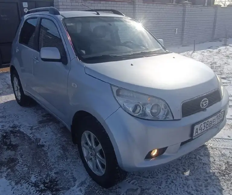 🇯🇵В продаже daihatsu terios j200
Японский, компактный, полноприводный внедорожник. 🇯🇵
🚙130 Тыс. Км родного пробега. 🚙
⏳2007 Года выпуска, с 2009 года в одних руках. ⏳
💎Авто ни разу не попадало в дтп,   только мелкие царапки. 💎
🔧По технической части вопросов нет - мотор едет, масло не жрёт, не дымит, коробка не выбивает, ничего не воет. 🔧
🛞Вместе с авто отдам комплект чехлов и второй комплект колёс с летней резиной на оригинальных дисках. 🛞
💰Цена - 700.000₽ 💰
Торг - уместен.
📱 Контакты: +79498029667
Максим
📞 Звоните: +7(949)8029667 - фотография - 2
