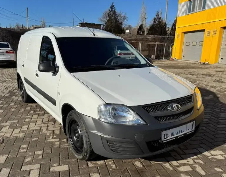 Продам ваз largus фургон 2016 рабочий грузовой largus. Двигатель 1.6 тянет хорошо, коробка без проблем. Пробег 177 000 км кондиционер работает. Вместительный грузовой отсек — идеален для доставки и бизнеса. Экономичный, недорогой в обслуживании. Сел и поехал работать. Документы чистые. Цена: 740 000 ₽ + торг у капота. +7 (949) 169-05-58
📞 Звоните: +7(949)1690558 - фотография - 1