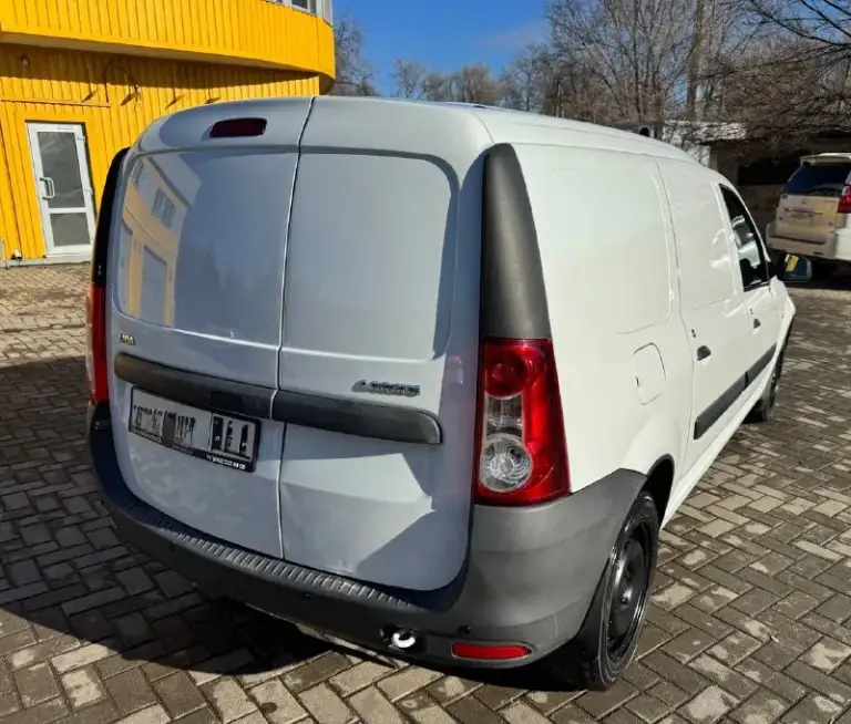 Продам ваз largus фургон 2016 рабочий грузовой largus. Двигатель 1.6 тянет хорошо, коробка без проблем. Пробег 177 000 км кондиционер работает. Вместительный грузовой отсек — идеален для доставки и бизнеса. Экономичный, недорогой в обслуживании. Сел и поехал работать. Документы чистые. Цена: 740 000 ₽ + торг у капота. +7 (949) 169-05-58
📞 Звоните: +7(949)1690558 - фотография - 4