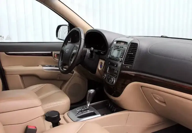 Продам hyundai santa fe
2.4 Бензин/газ
Год выпуска 2011
Состояние идеальное.
Не бит не крашен
Без вмятин царапин
И рыжиков
Сервисные книги.
Кнопка star - stop
Люк
Без ключевой доступ
Вложений не требует!
Любое оформление!
Салон молочный не затертый не порваный
Резина хорошая pirelli
Авто полностью обслужена до мелочей
Работает ровно.
Коробка переключает идеально
Климат контроль работает
Все жидкости заменены!
Стекла все родные
Каждая кнопка работает)
Цена 1.385₽
+7-949-794-46-27
Остольные вопросы по телефону
Звоните в любое время.
📲 Tg: евгений
📞 Звоните: +7(949)7944627 - фотография - 5