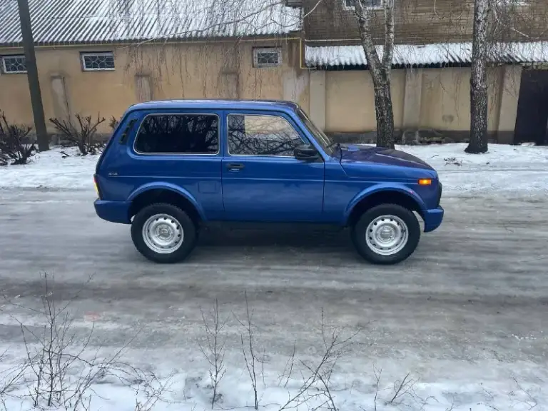 Продам lada niva 4x4
2012 Года выпуска
По кузову автомобиль в отличном состоянии. Дно, лонжероны и пороги замечательные.
Салон ухожен, музыка.
Ходовая часть исправна.
По двигателю, коробке и раздатке вопросов нет. Не троит, не дымит, не хрустит и не выбивает ничего. Всё включается как положено.
Электрика вся работает.
Документы в порядке, есть техосмотр!
Осмотр город харцызск
Цена 445т. Р торг
Телефон (telegram, whatsapp)
+79496994520 - фотография - 2