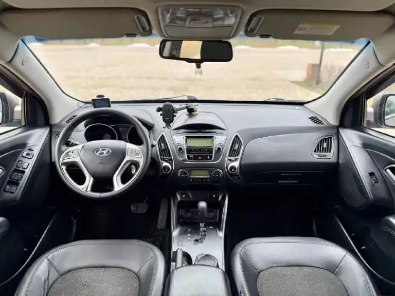 🇰🇵 Hyundai ix35

💰Цена: 1 120 000р
🏢Город: мариуполь
📅Год выпуска: 2012
🗒️Пробег: 199 945 км.
⚙️Двигатель: 2.0
⛽Топливо: бензин
⚙️Кпп: автомат

📞 Телефон:

+7-949-727-41-51
+7-949-551-91-52
+7-989-263-55-56

💾 Описание:

✅ Отличное состояние
✅ Кузов без ржавчины
✅ Техническая часть на 5+
✅ Красивый цвет

🔥 Отличная комплектация:

❄️ Двухзонный климат-контроль, подогрев всех сидений, бортовой компьютер, кожаный мульти-руль, ксенон, птф, полный электропакет, камера заднего вида, задний парктроник, помощь при спуске, складывание зеркал, оригинальные литые диски, хорошая зимняя резина, сигнализация с автозапуском.

🏦 Возможна продажа в кредит по двум документам.

Улица шевченко 269 - фотография - 8