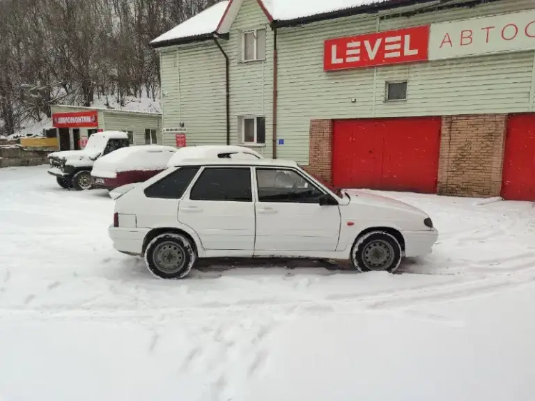 Продам срочно ваз2114 супер авто 12 год. На полном ходу, не гнилая с завода 16 кл мотор. Прошитая, трасса выхлоп очень приятный басистый. Двигатель с пол оборота, масло не ест, клапана не гнёт, вся ходовая подвеска новая, электрика вся работает. На новой летней резине, зимы нету, документы птс стс, данные паспорта хозяина, он на связи, срочно 210 торг. Осмотр донецк. +79490870573
📲 Tg: николай
📞 Звоните: +7(949)0870573 - фотография - 3
