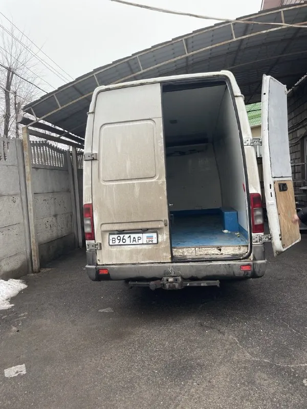 Продам mercedes 311 wdb(рефрижератор) модель sprinter грузовой фургон, год выпуска 2006, оригинальный пробег 300000 двигатель объём 2148, кпп 5 стп. Ручная. В хорошем рабочем состоянии, от хозяина. Бережная эксплуатация, обслуживание согласно тех. Регламента. Сел, поехал. Комплект зимней новой резины на дисках. Продается в связи с ненадобностью. Цена договорная (разумный торг, варианты обмена приветствуются). +79591212205
📞 Звоните: +7(959)1212205 - фотография - 4