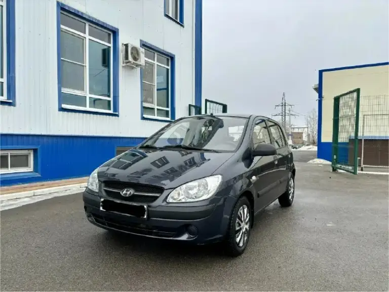 Здравствуйте продам hyundai getz, hyundai гетс, чисто корейской сборки, 2009 года выпуска, двигатель самый надежный и экономный 1.4 шестнацетиклапаный, в отличном состоянии от слова идеал, авто без единого дтп вся в родном металле, родной не крученый пробег 161.000. Техническая часть на отлично поменяно шаровые, наконечники, тормозные диски, колодки все в круг, грм ролики помпа, масла фильтра, троса ручника, , все запчасти ставились оригинал так как машина моя личная я второй собственник по птс машина в нашей семье давно так что за машину знаю от а до я. Комплектация авто, кондиционер, 4 стеклоподъёмника, abs, гидроусилитель руля, подогрев сидений, всё работает в штатном режиме кондиционер перед летом поменял фреон обслужил работает отлично. 2 комплекта новой резины, все стёкла заводские включая лобовое, дно стаканы лонжероны на отлично как на новом авто дно родное не вареное, попрошу не сравнивать с другими гнилыми гетсами. По кузову нету ни рыжиков не коррозии ничего подоб
📞 Звоните: +7(988)9491880 - фотография - 2