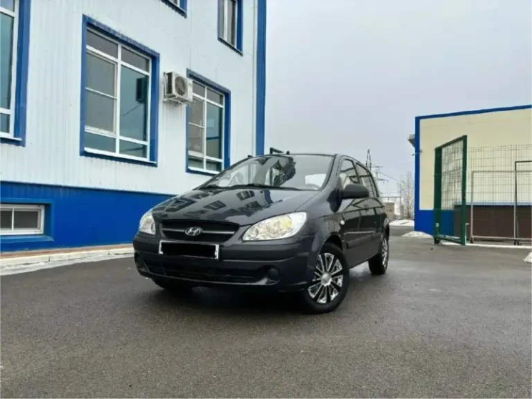 Здравствуйте продам hyundai getz, hyundai гетс, чисто корейской сборки, 2009 года выпуска, двигатель самый надежный и экономный 1.4 шестнацетиклапаный, в отличном состоянии от слова идеал, авто без единого дтп вся в родном металле, родной не крученый пробег 161.000. Техническая часть на отлично поменяно шаровые, наконечники, тормозные диски, колодки все в круг, грм ролики помпа, масла фильтра, троса ручника, , все запчасти ставились оригинал так как машина моя личная я второй собственник по птс машина в нашей семье давно так что за машину знаю от а до я. Комплектация авто, кондиционер, 4 стеклоподъёмника, abs, гидроусилитель руля, подогрев сидений, всё работает в штатном режиме кондиционер перед летом поменял фреон обслужил работает отлично. 2 комплекта новой резины, все стёкла заводские включая лобовое, дно стаканы лонжероны на отлично как на новом авто дно родное не вареное, попрошу не сравнивать с другими гнилыми гетсами. По кузову нету ни рыжиков не коррозии ничего подоб
📞 Звоните: +7(988)9491880 - фотография - 3