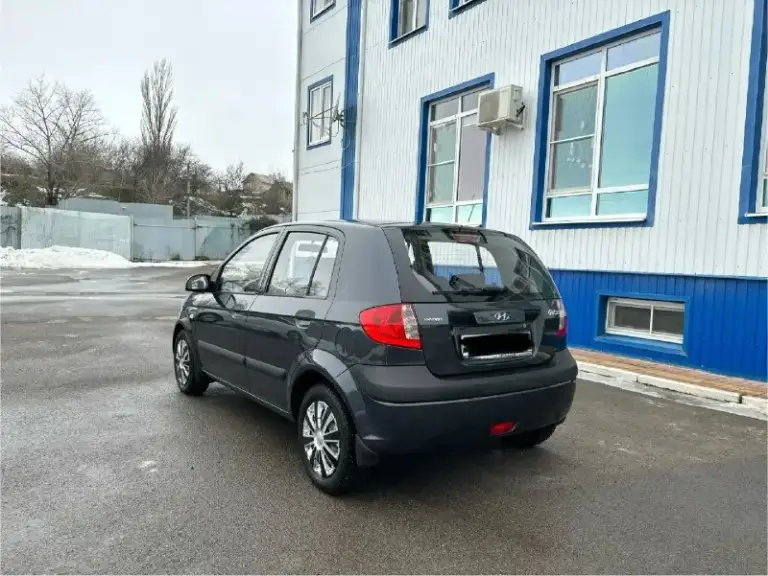 Здравствуйте продам hyundai getz, hyundai гетс, чисто корейской сборки, 2009 года выпуска, двигатель самый надежный и экономный 1.4 шестнацетиклапаный, в отличном состоянии от слова идеал, авто без единого дтп вся в родном металле, родной не крученый пробег 161.000. Техническая часть на отлично поменяно шаровые, наконечники, тормозные диски, колодки все в круг, грм ролики помпа, масла фильтра, троса ручника, , все запчасти ставились оригинал так как машина моя личная я второй собственник по птс машина в нашей семье давно так что за машину знаю от а до я. Комплектация авто, кондиционер, 4 стеклоподъёмника, abs, гидроусилитель руля, подогрев сидений, всё работает в штатном режиме кондиционер перед летом поменял фреон обслужил работает отлично. 2 комплекта новой резины, все стёкла заводские включая лобовое, дно стаканы лонжероны на отлично как на новом авто дно родное не вареное, попрошу не сравнивать с другими гнилыми гетсами. По кузову нету ни рыжиков не коррозии ничего подоб
📞 Звоните: +7(988)9491880 - фотография - 4