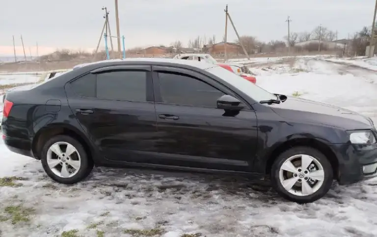 Skoda octavia a7 2013
Tsi 1.4 turbo, dsg
Автомобиль в хорошем состоянии, владею три года, второй владелец. Ни разу не подвела, надёжный аппарат 💪.
Новый грм, масло, фильтра, новые колодки, косточки, передние стойки, сайлентблоки задней балки, шаровые. Масло от замены до замены, всегда лил хорошее масло)денег не жалел ставил хорошие запчасти) чистый, ухоженный салон. Два комплекта резина, летний комплект на шикарных дисках, прошли сезон)
Цена 1м+торг
+79490385235
Мариуполь - фотография - 1