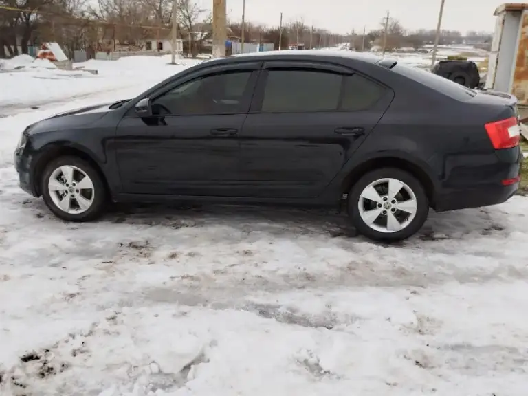 Skoda octavia a7 2013
Tsi 1.4 turbo, dsg
Автомобиль в хорошем состоянии, владею три года, второй владелец. Ни разу не подвела, надёжный аппарат 💪.
Новый грм, масло, фильтра, новые колодки, косточки, передние стойки, сайлентблоки задней балки, шаровые. Масло от замены до замены, всегда лил хорошее масло)денег не жалел ставил хорошие запчасти) чистый, ухоженный салон. Два комплекта резина, летний комплект на шикарных дисках, прошли сезон)
Цена 1м+торг
+79490385235
Мариуполь - фотография - 5