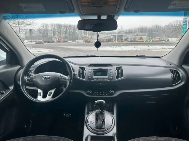 🚗🅰️🅰️Срочно
Kia sportage
📅Год выпуска: 2013
📦Кпп: автомат
⚙️Двигатель:2.0л
💴Цена: 1.150т₽
🗺️Пробег:170000 км
Объем 2.0
-Полностью обслужена
-Усилитель руля
-Круиз контроль
-4 Эл стеклоподъёмника
- Зеркала с подогревом и эл складыванием
-Датчик света
-Датчик дождя
-Мультируль
-Акустика, aux, usb -bluetooth
- Подушки безопасности (airbag), abs, esp.
📞 🇷🇺 Звоните: +7 (949) 520-67-79
+7-949-8307562
+79494660985 - фотография - 7